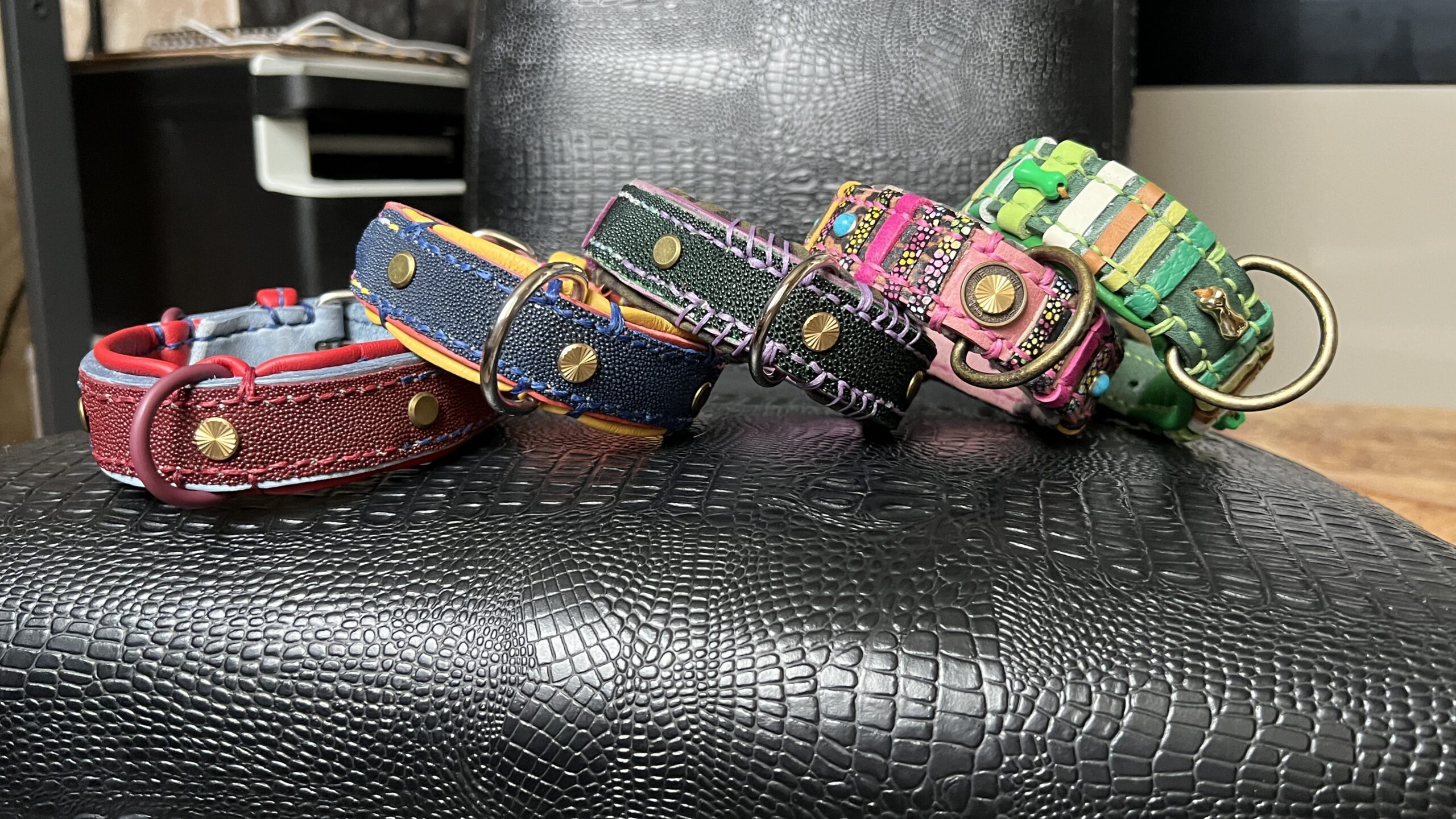 Collar set rye leather for Freek, Peppa and Hecksy